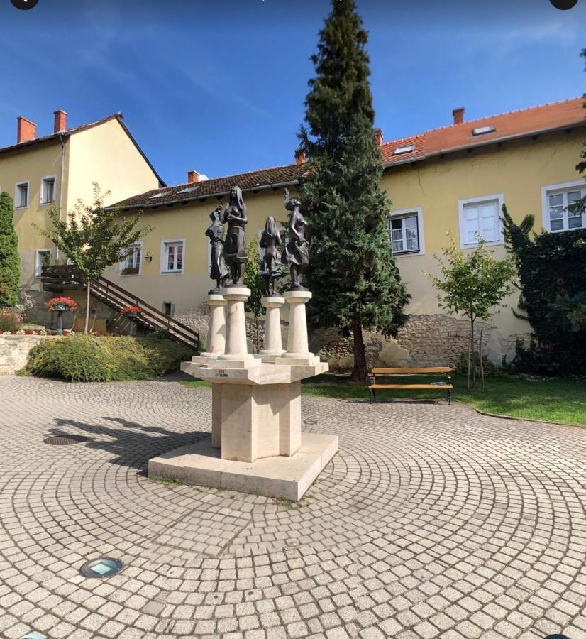Negy Evszak Apartman- Tapolca Exterior photo